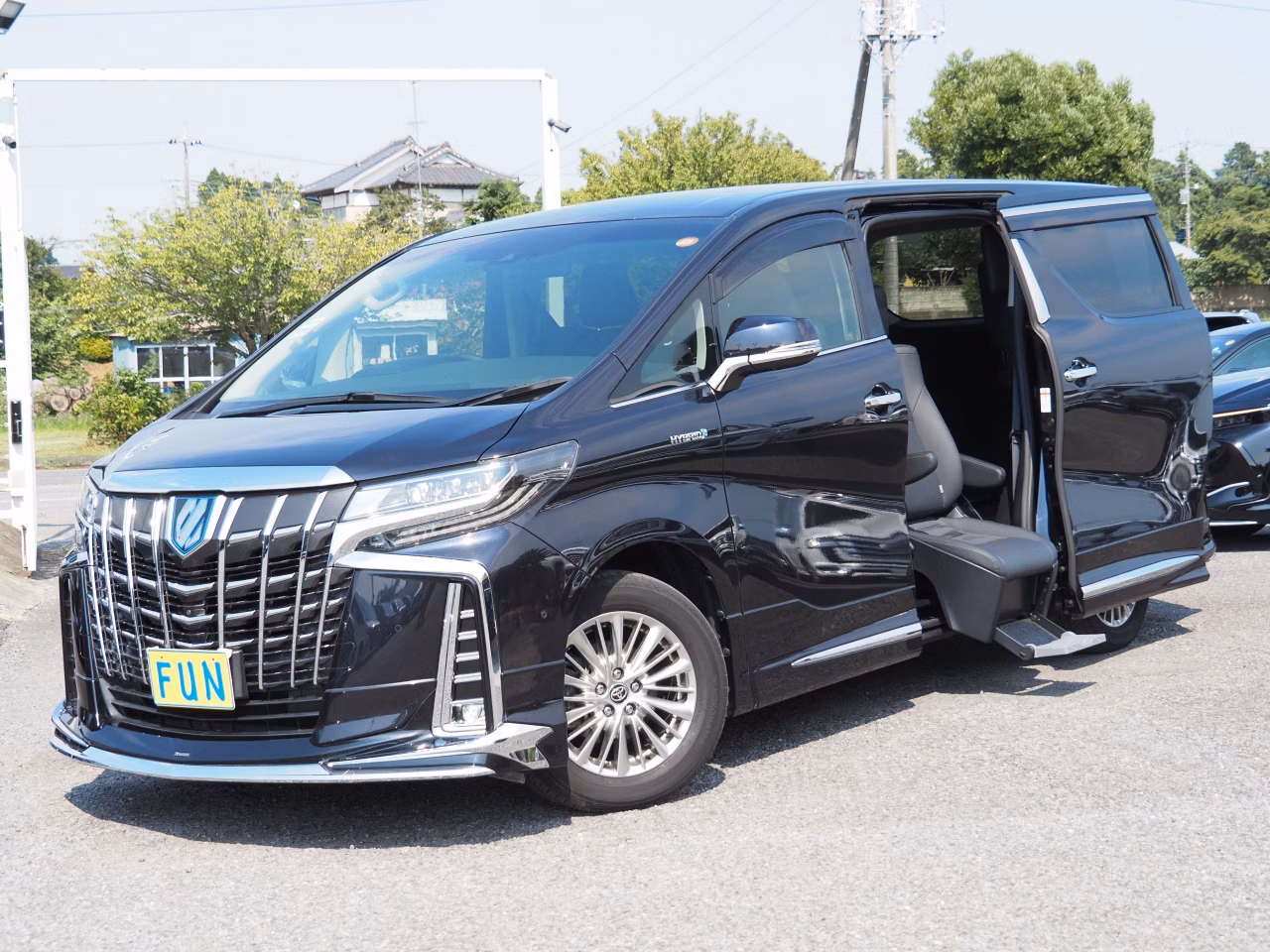 TOYOTA ALPHARD