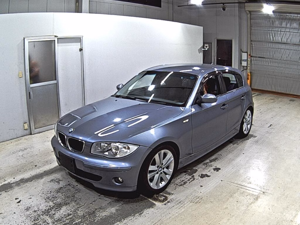 BMW 1-SERIES