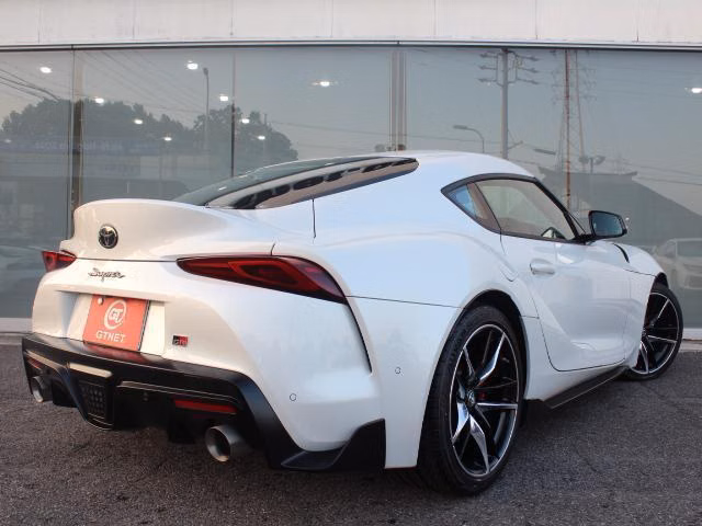 TOYOTA SUPRA