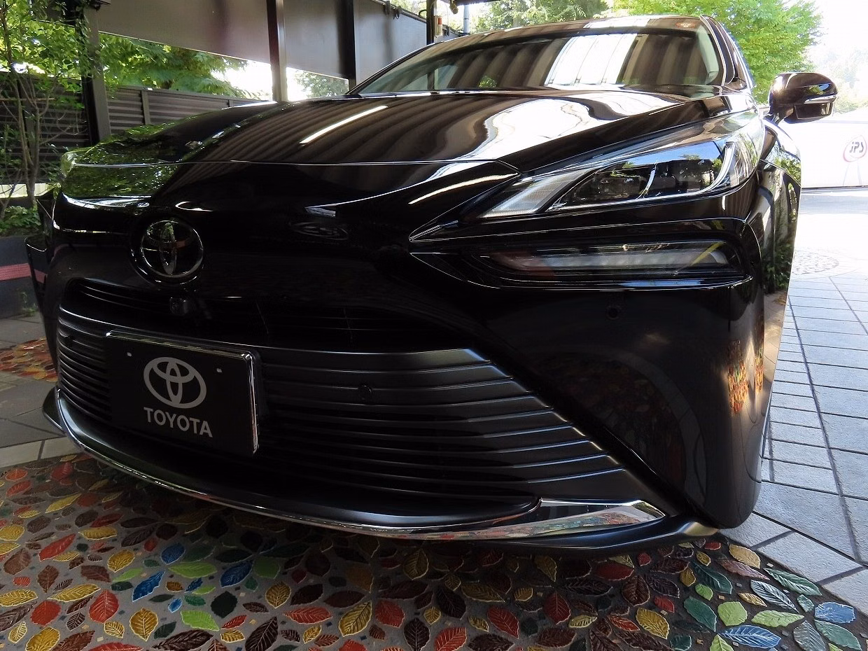 TOYOTA MIRAI