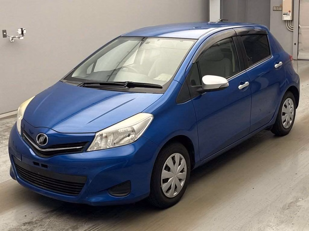 TOYOTA VITZ