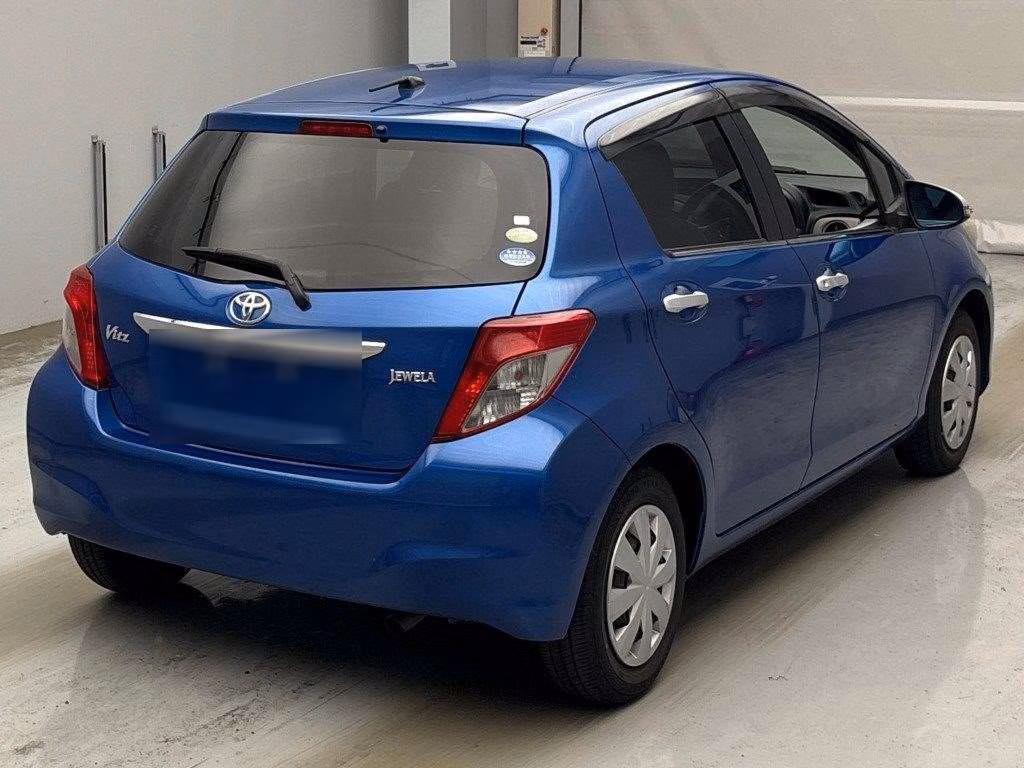 TOYOTA VITZ