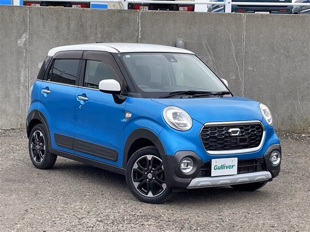 DAIHATSU CAST