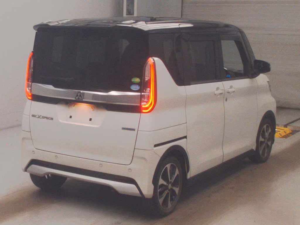MITSUBISHI EK SPACE