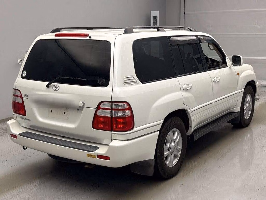 TOYOTA LAND CRUISER