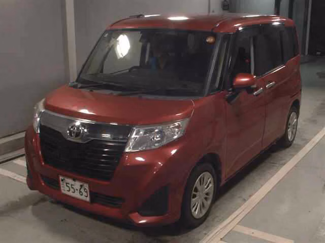 TOYOTA ROOMY