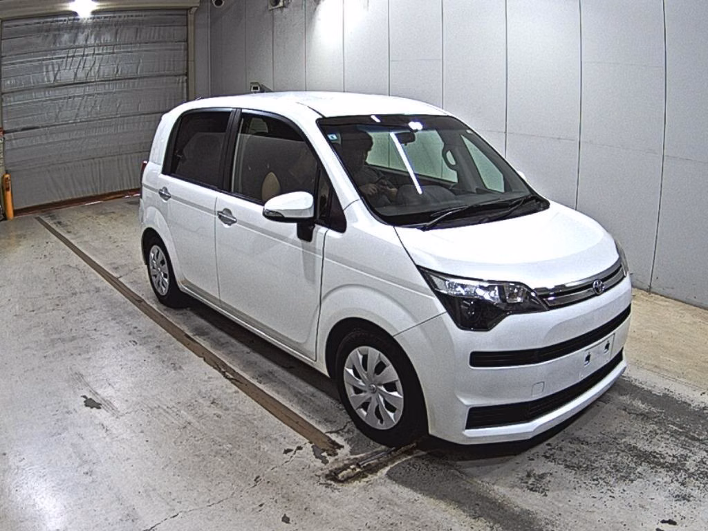 TOYOTA SPADE