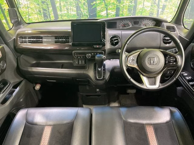 HONDA N-BOX