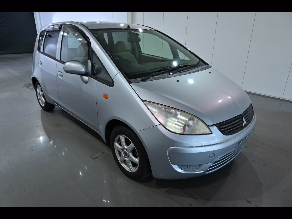 MITSUBISHI COLT