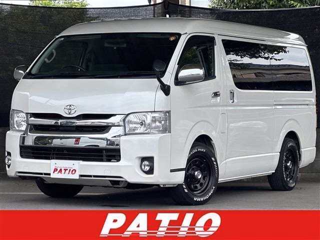 TOYOTA HIACE