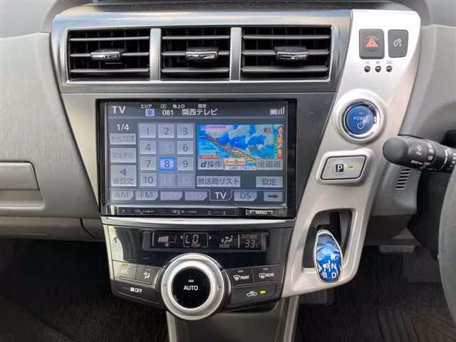 TOYOTA PRIUS ALPHA