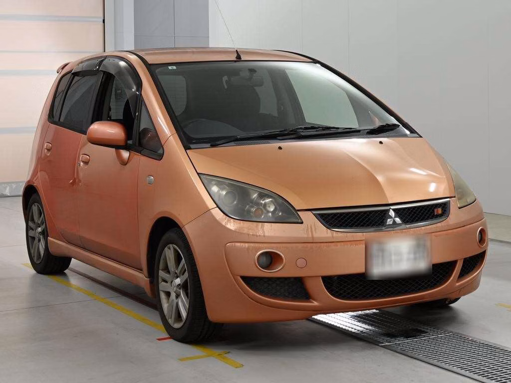 MITSUBISHI COLT