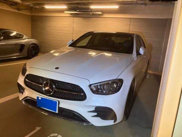 MERCEDES-BENZ E-CLASS