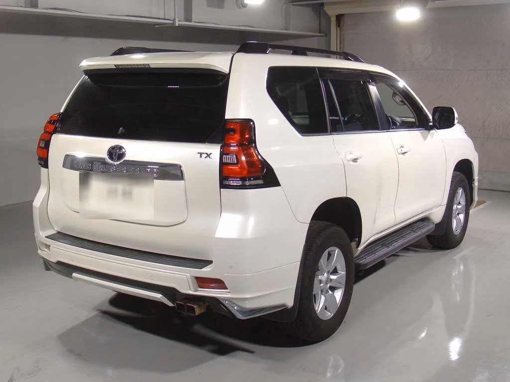TOYOTA LAND CRUISER PRADO