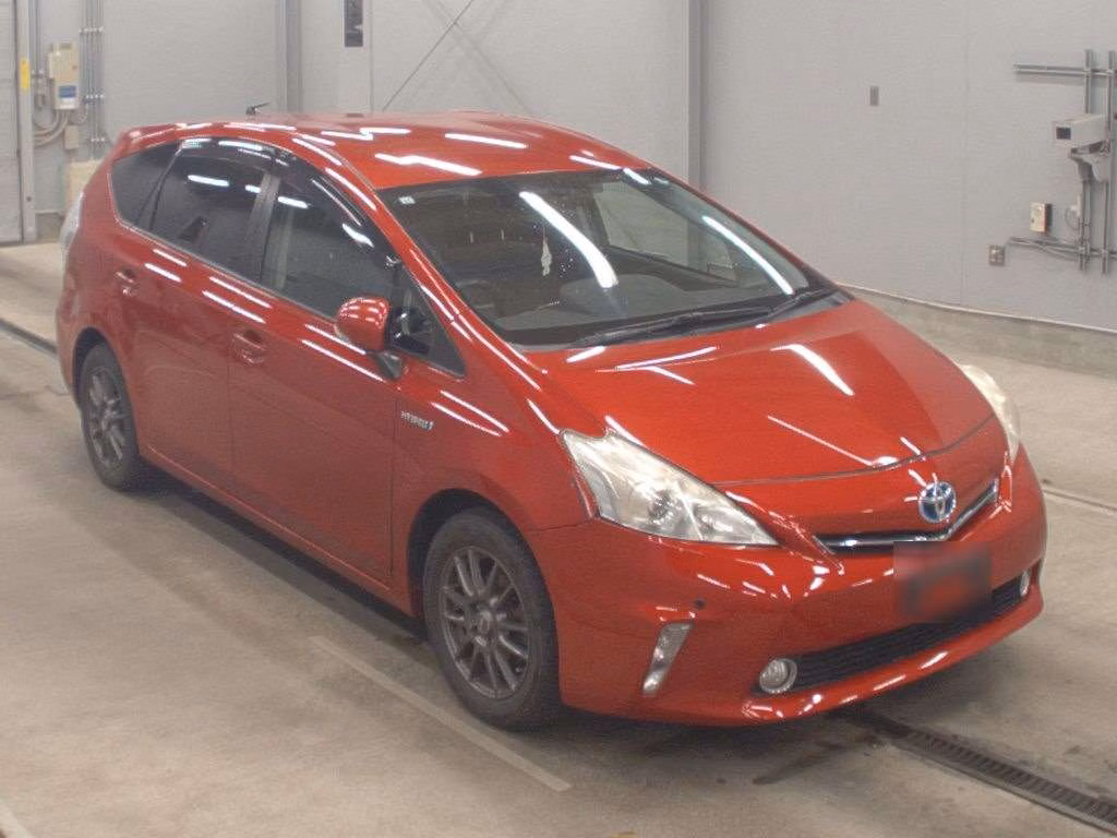 TOYOTA PRIUS ALPHA