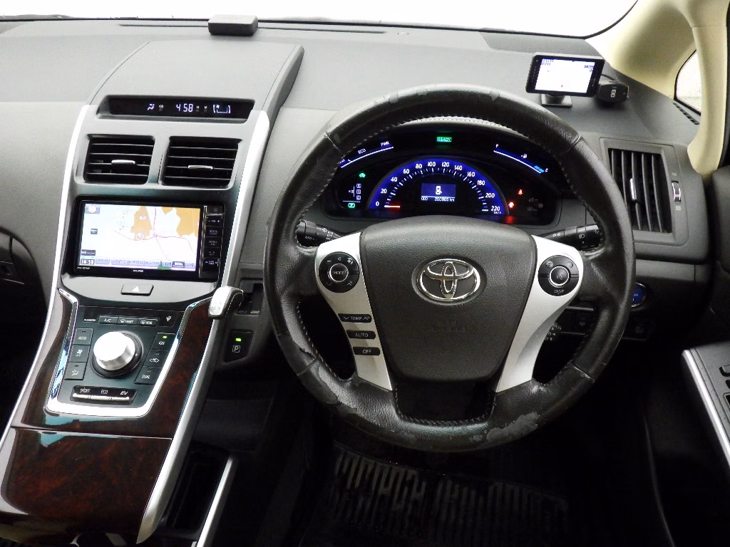 TOYOTA SAI