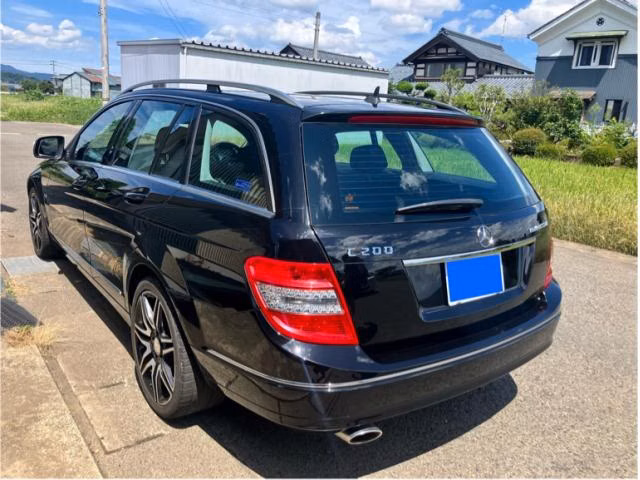 MERCEDES-BENZ C-CLASS