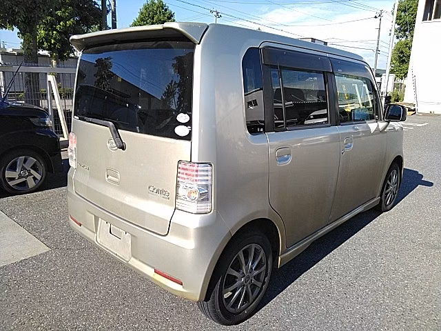 DAIHATSU MOVE CONTE