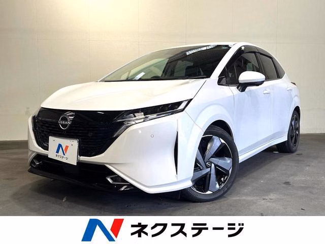 NISSAN AURA