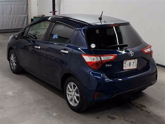TOYOTA VITZ