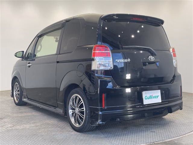 TOYOTA SPADE