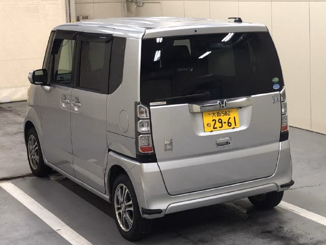 HONDA N-BOX