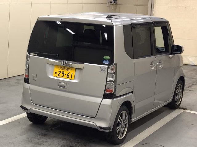 HONDA N-BOX
