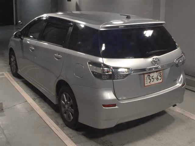 TOYOTA WISH