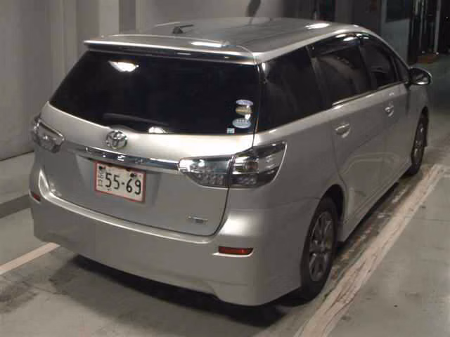 TOYOTA WISH