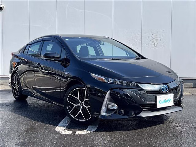 TOYOTA PRIUS PHV