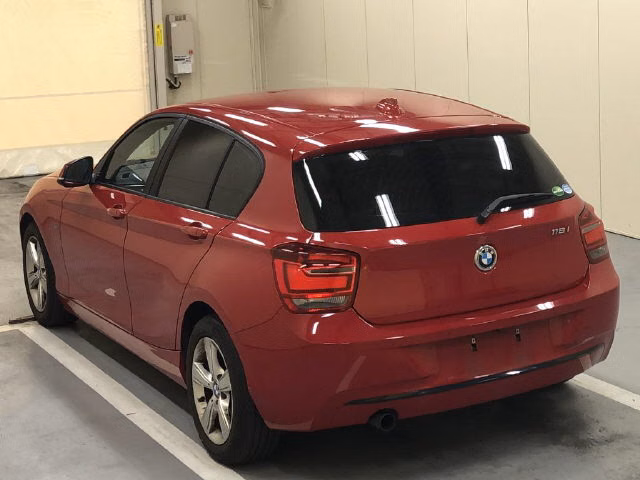 BMW 1-SERIES