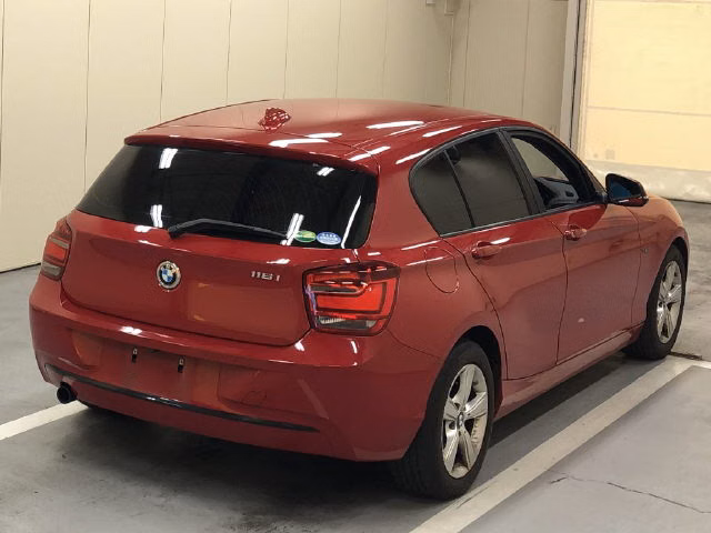 BMW 1-SERIES