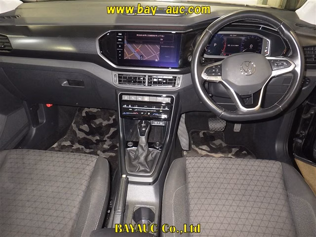VOLKSWAGEN T-CROSS