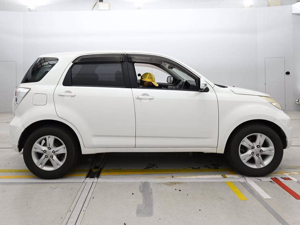 DAIHATSU BE-GO