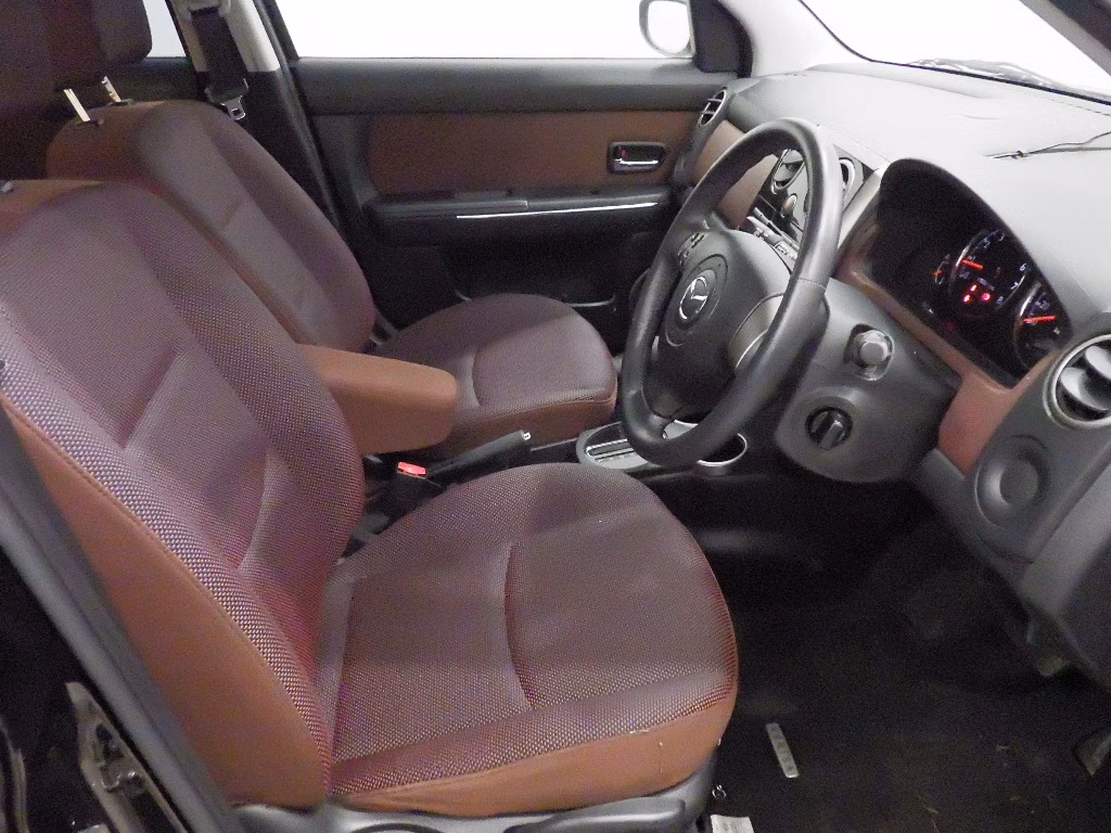 MAZDA VERISA