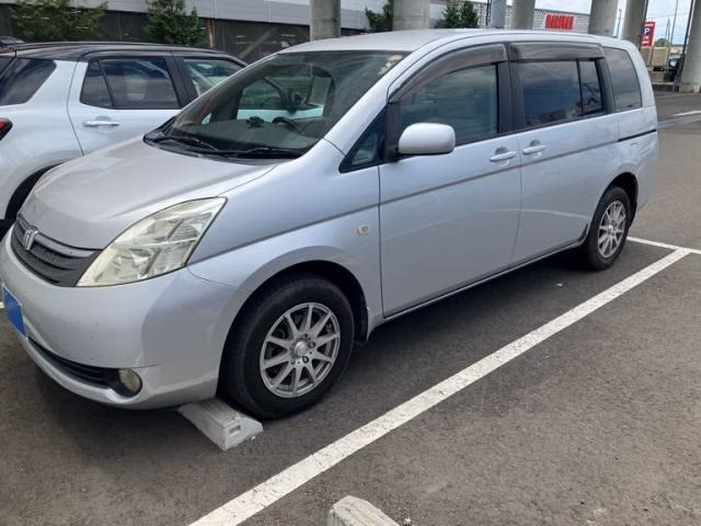 TOYOTA ISIS