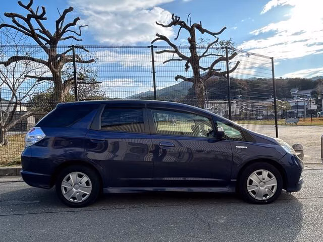 HONDA FIT SHUTTLE