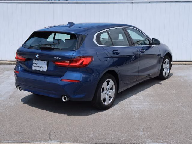BMW 1-SERIES