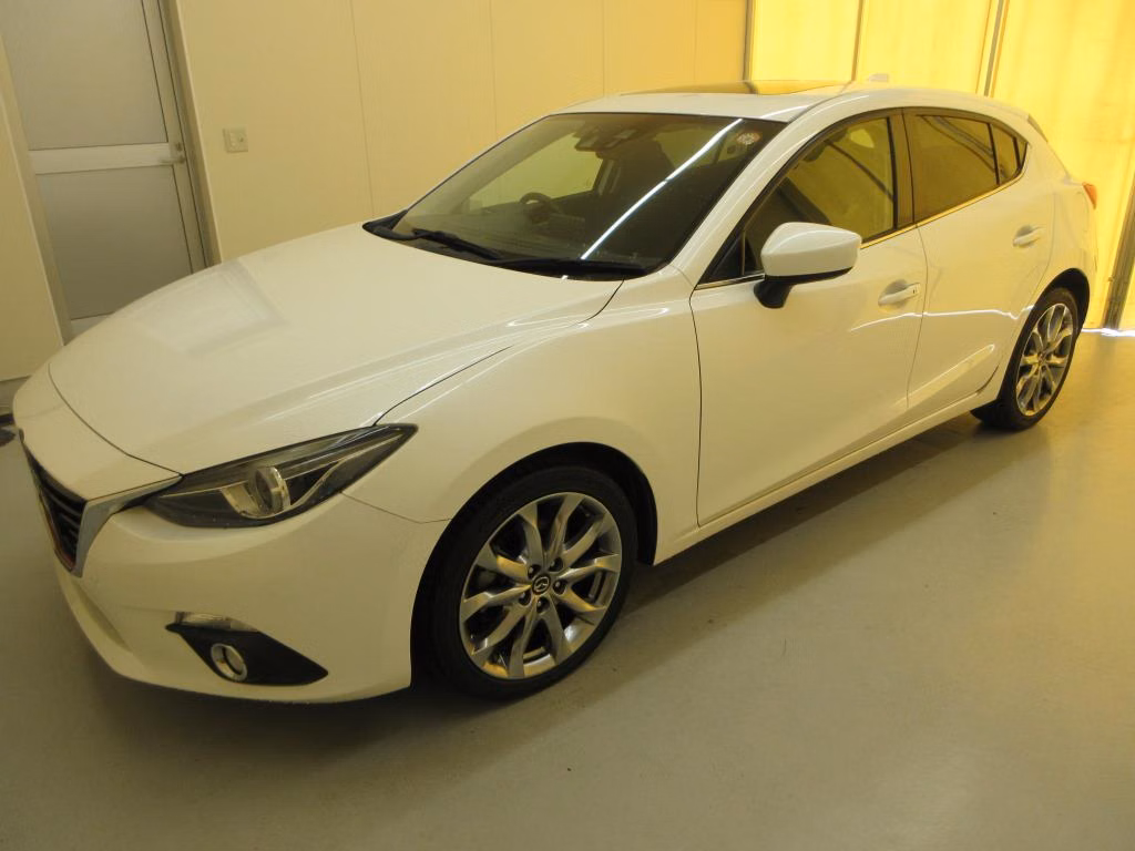 MAZDA AXELA