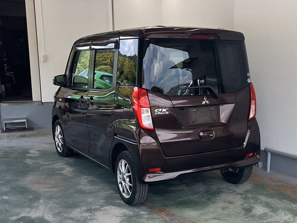 MITSUBISHI EK SPACE