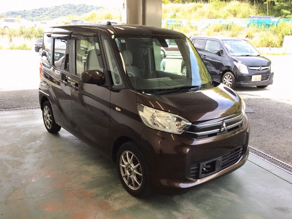 MITSUBISHI EK SPACE