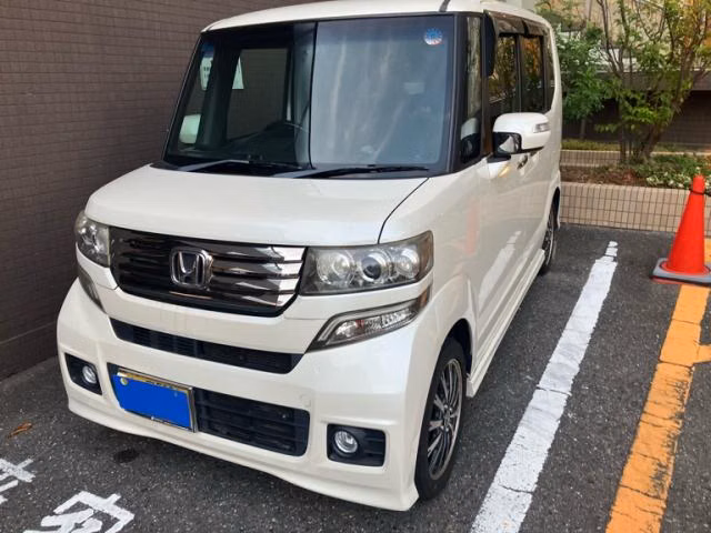 HONDA N-BOX