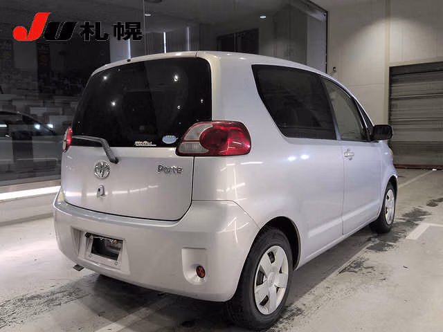 TOYOTA PORTE