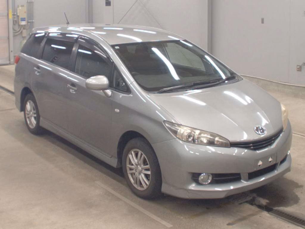 TOYOTA WISH
