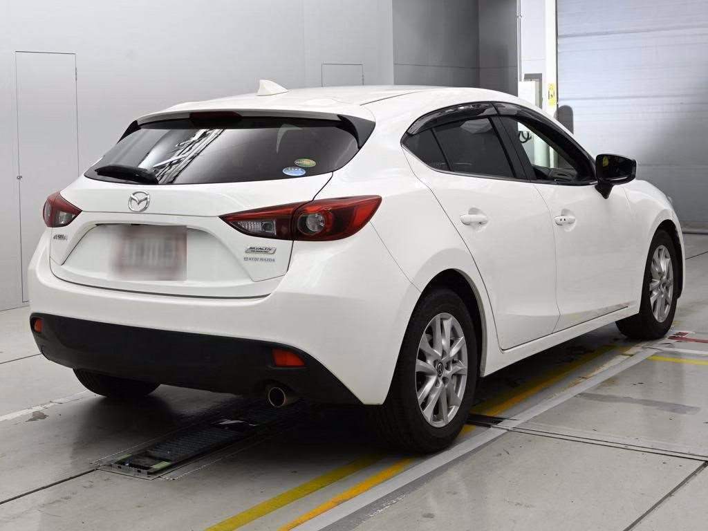 MAZDA AXELA