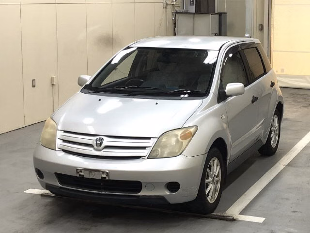 TOYOTA IST