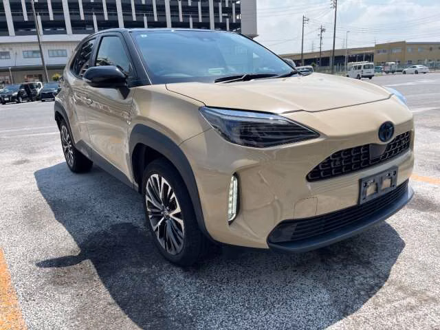 TOYOTA YARIS CROSS