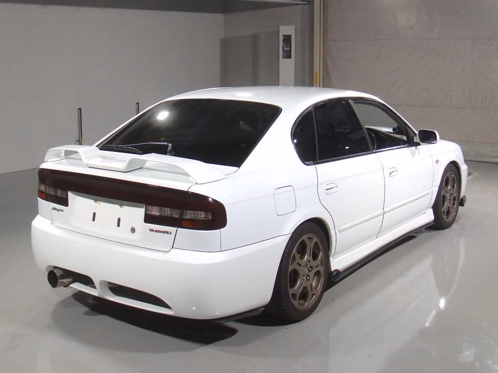 SUBARU LEGACY B4