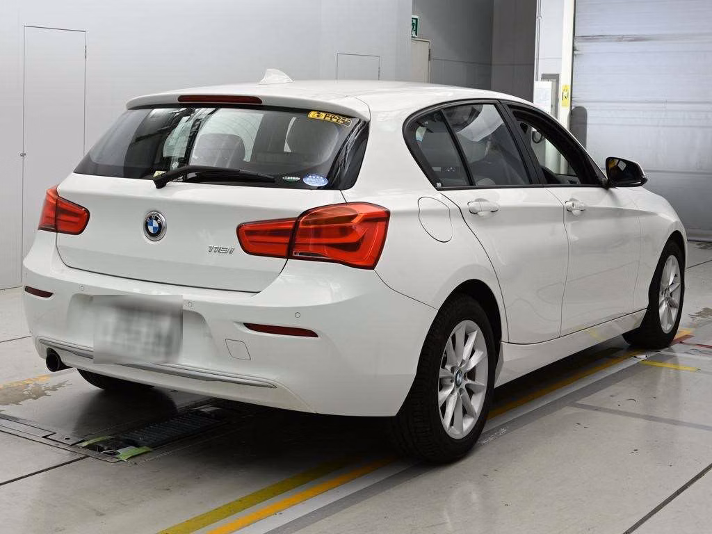 BMW 1-SERIES