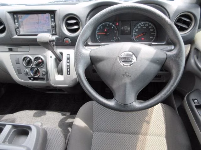 NISSAN NV350 CARAVAN